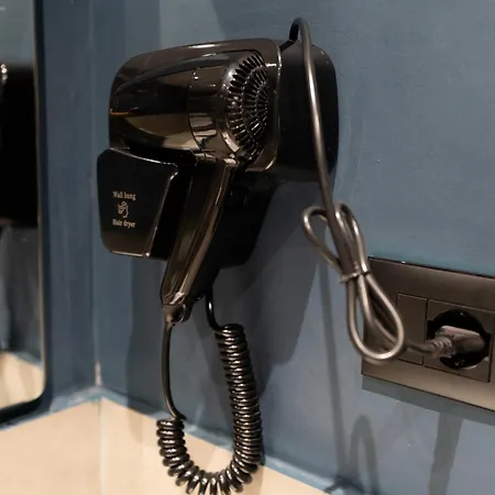 Noir Heaven - Sweet Escape Daire Tiran