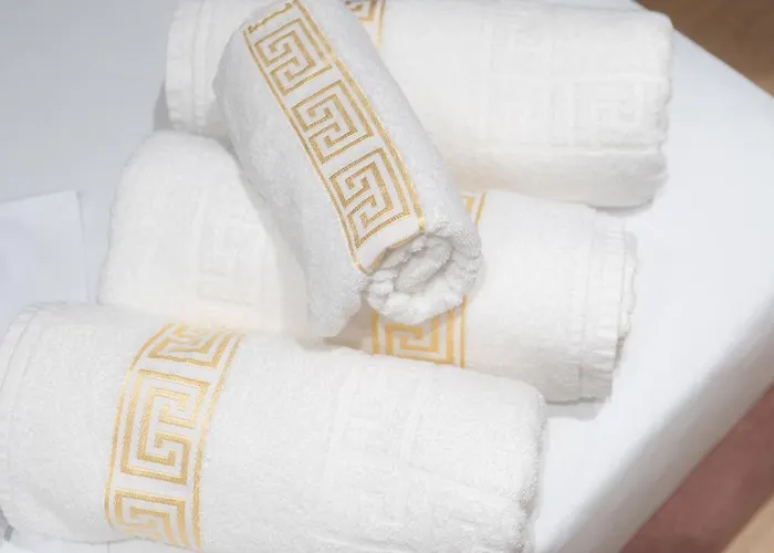 Noir Heaven - Sweet Escape *