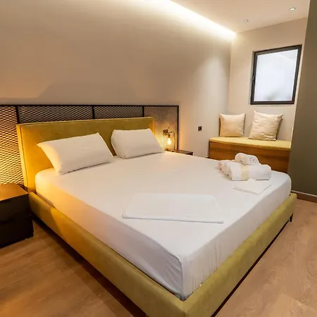 Noir Heaven - Sweet Escape * Tirana