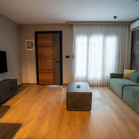 Noir Heaven - Sweet Escape *